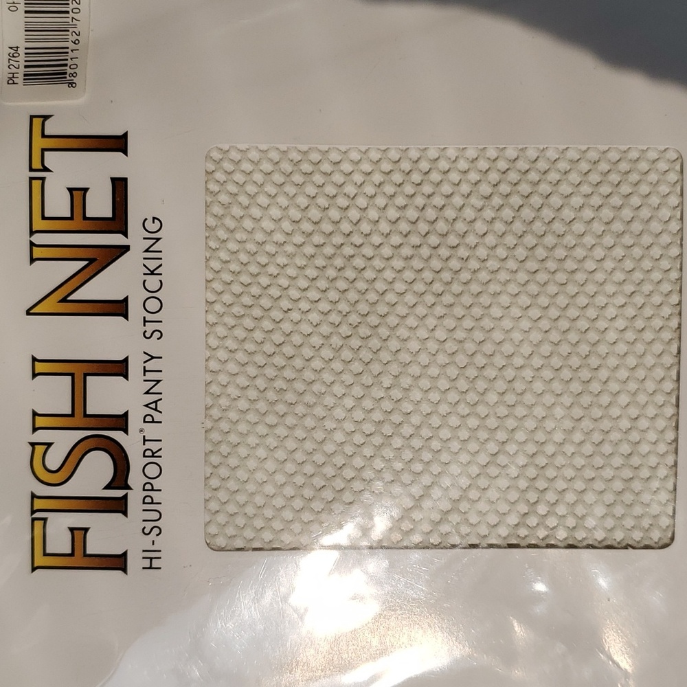 Fish Net High-Support Pantyhose - Picture 4 of 16